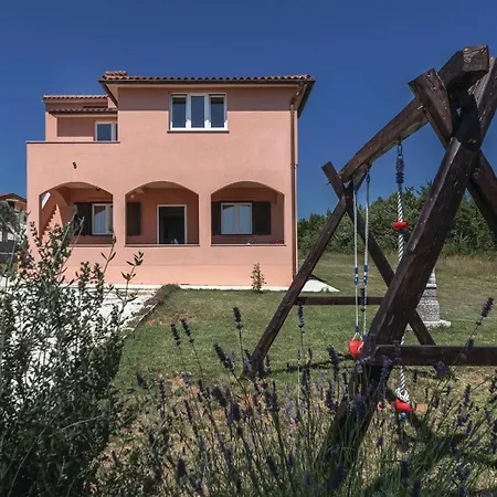 Holiday home Cozy In With Wifi Vodnjan